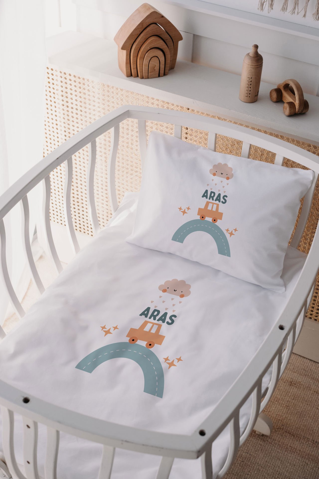 %100 Delux Pamuk İsme Özel 60x100 Anne Yanı Beşik Nevresim Takımı Araba