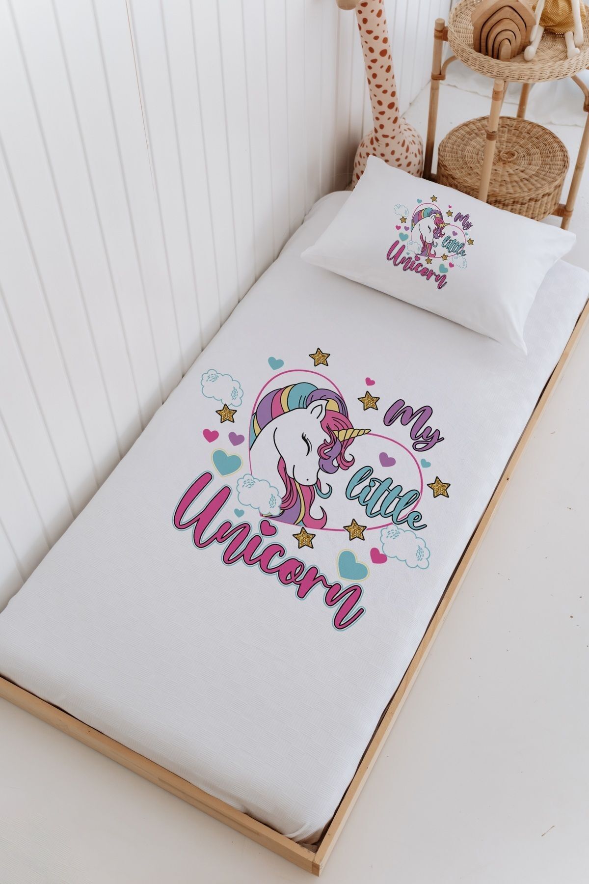 İsme Özel %100 Pamuk Bebek Ve Çocuk Tek Kişilik 165 X 225 Cm Pike Takımı-Unicorn