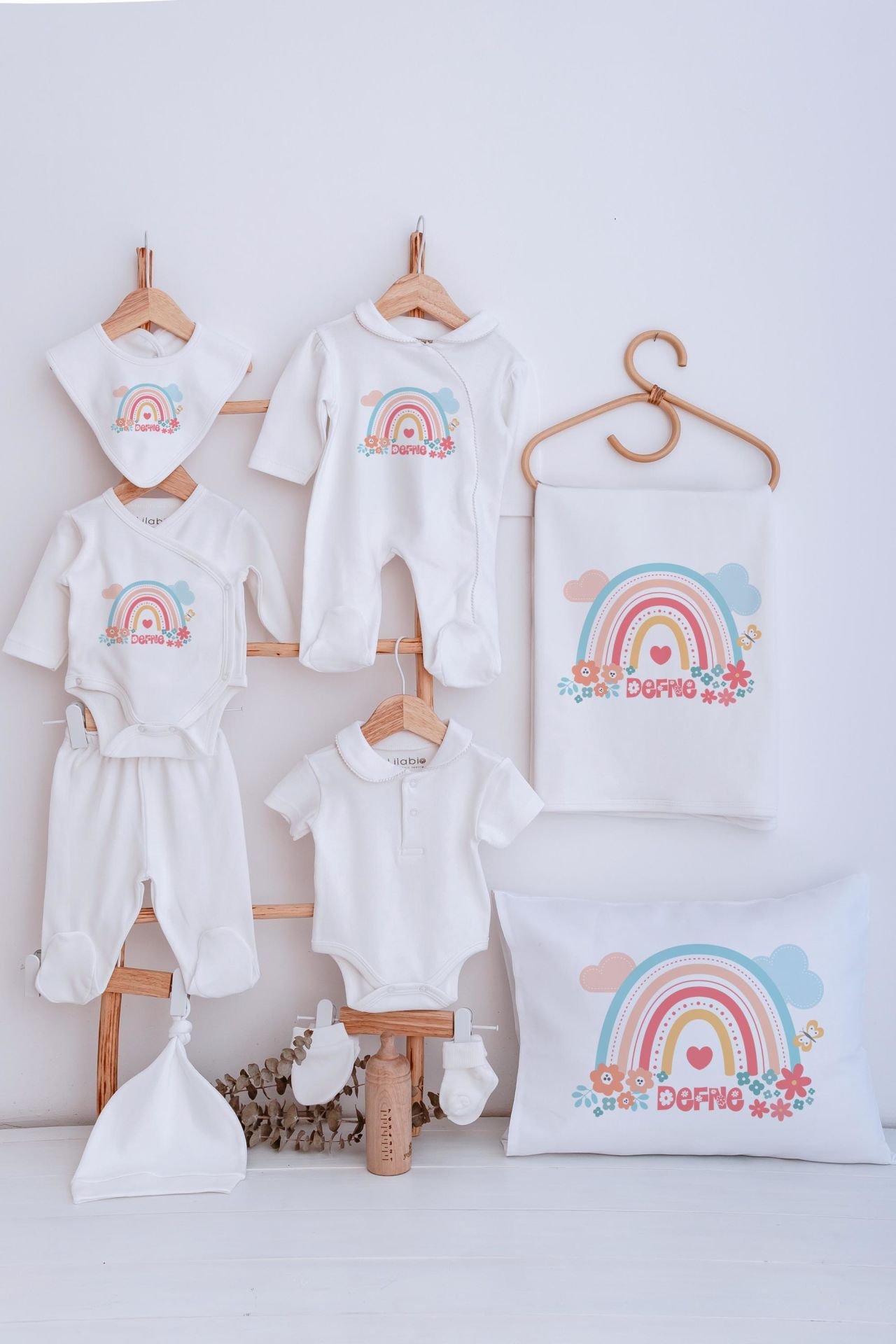 Lilabio Bebe Yaka İsme Özel Delux 12li Hastane Çıkışı Gökkuşağı