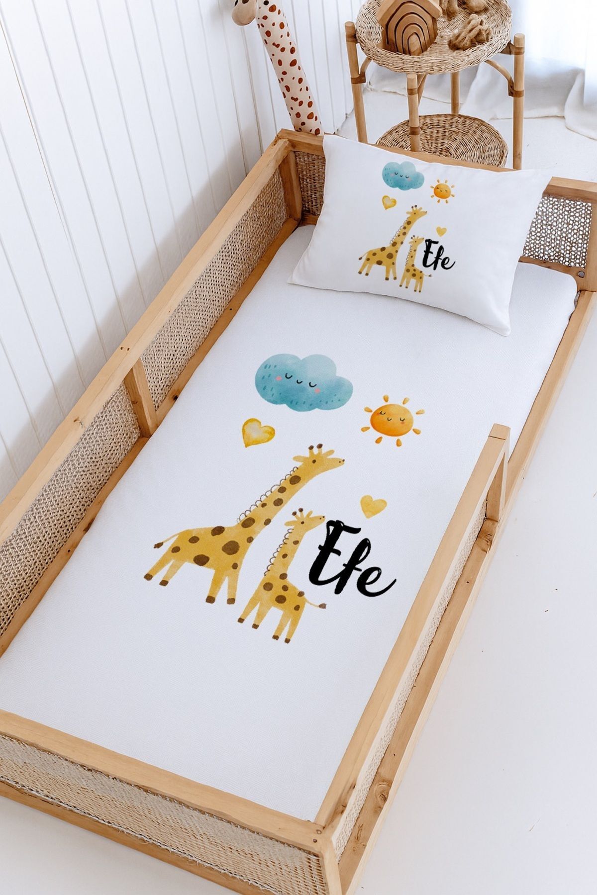 İsme Özel Montessori Yatak Pike Seti (100x200cm) Zürafa