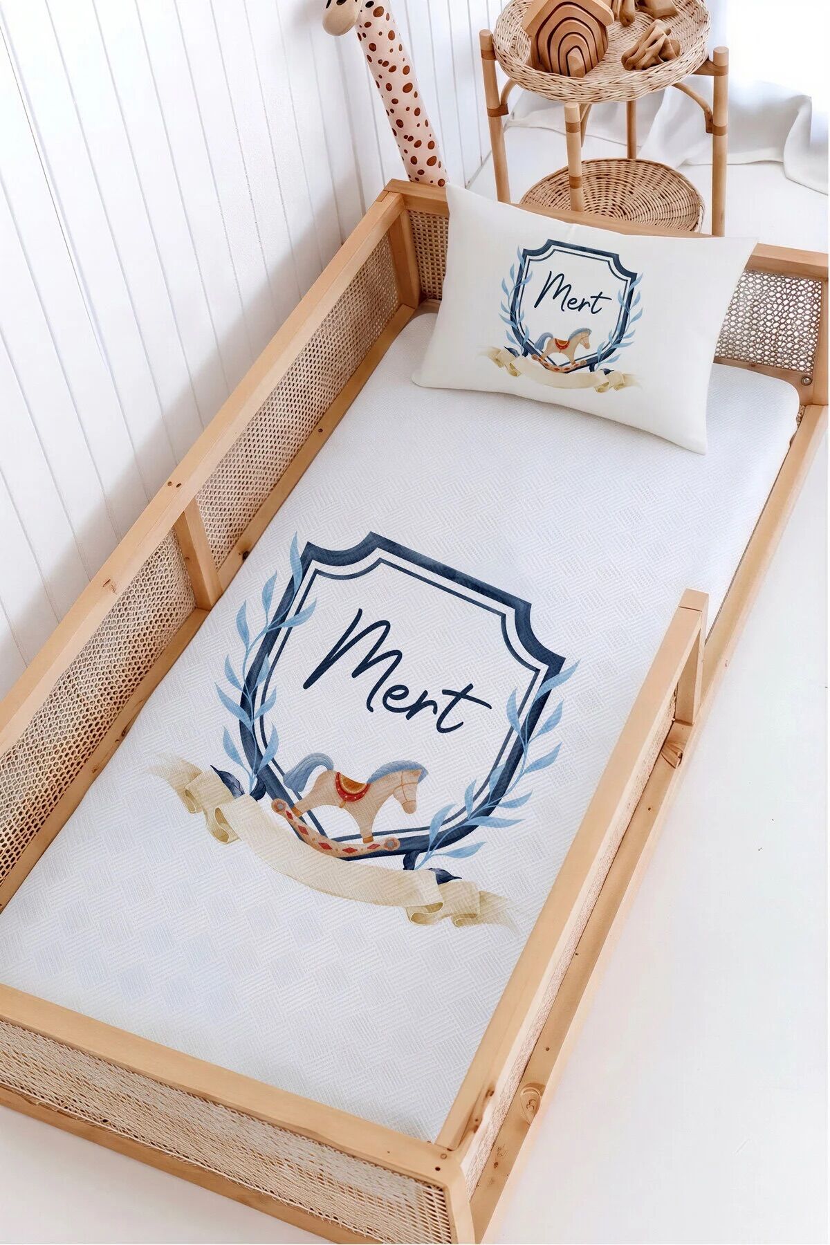 %100 Pamuk İsme Özel Montessori Yatak Pike Seti 100x200 Çelenk At