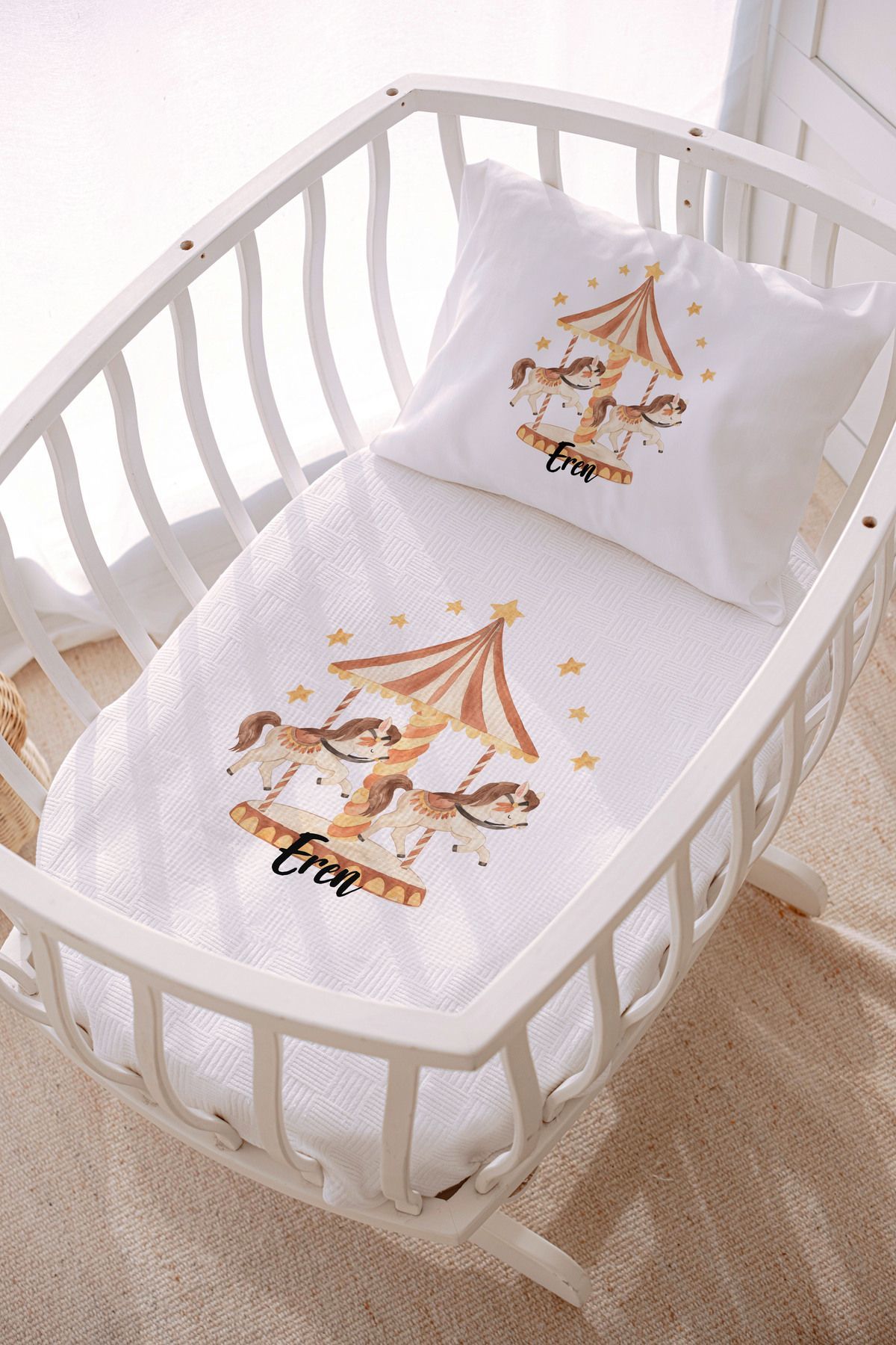 İsme Özel Park Yatak ve Anne Yanı Pike Seti (70x120 cm) Atlıkarınca