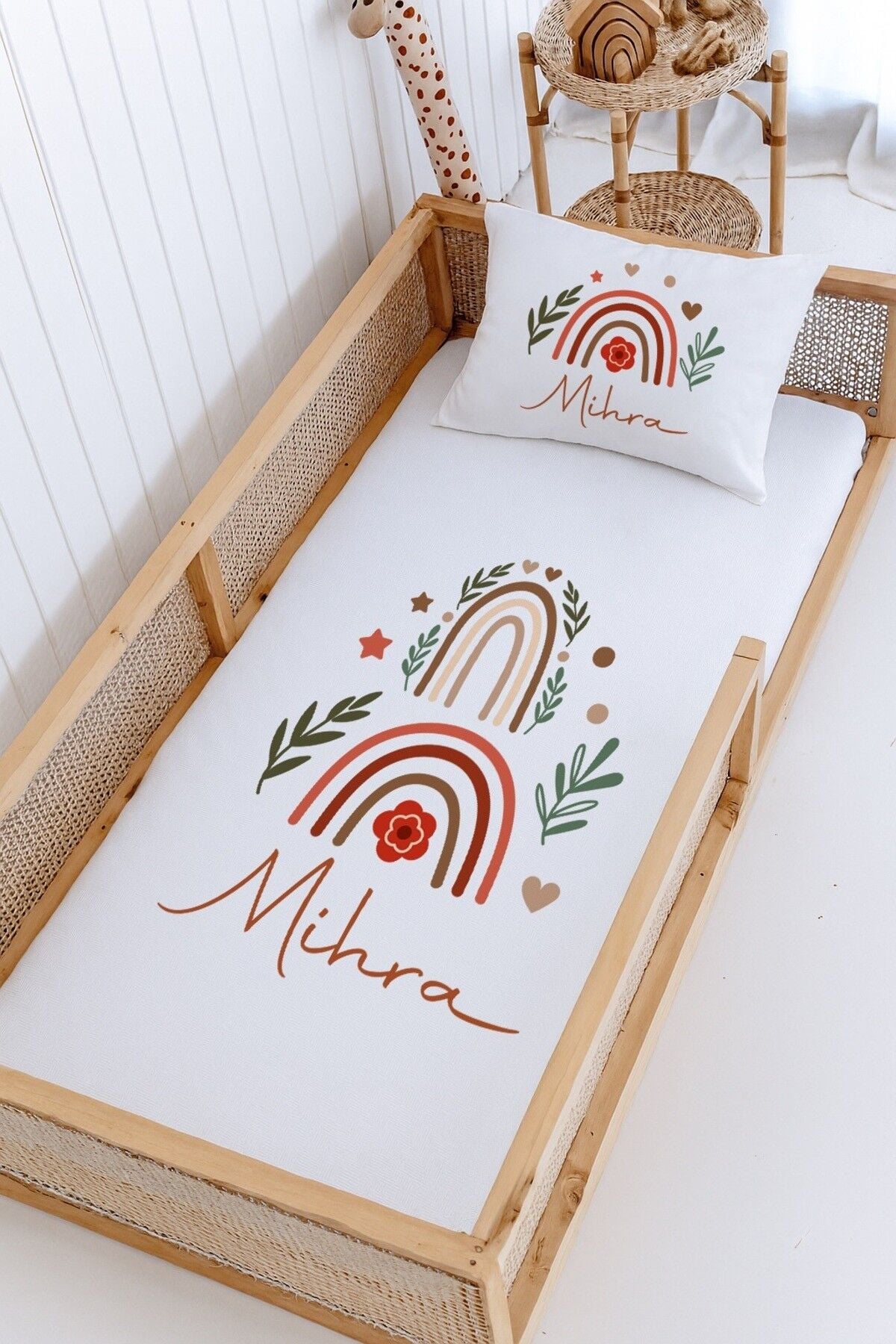 %100 Pamuk İsme Özel Montessori Yatak Pike Seti 100x200 Yapraklı Gökkuşağı