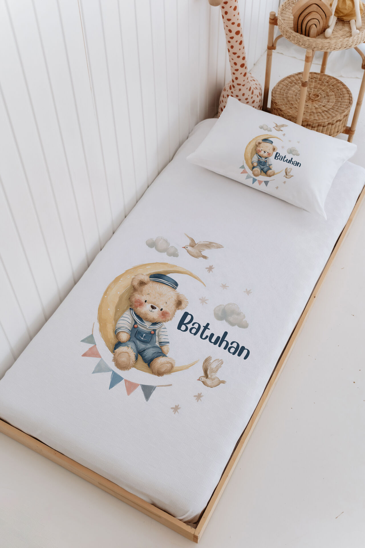 İsme Özel Bebek Ve Çocuk Tek Kişilik Pike Takımı (160 X 220cm) Kaptan Ayıcık