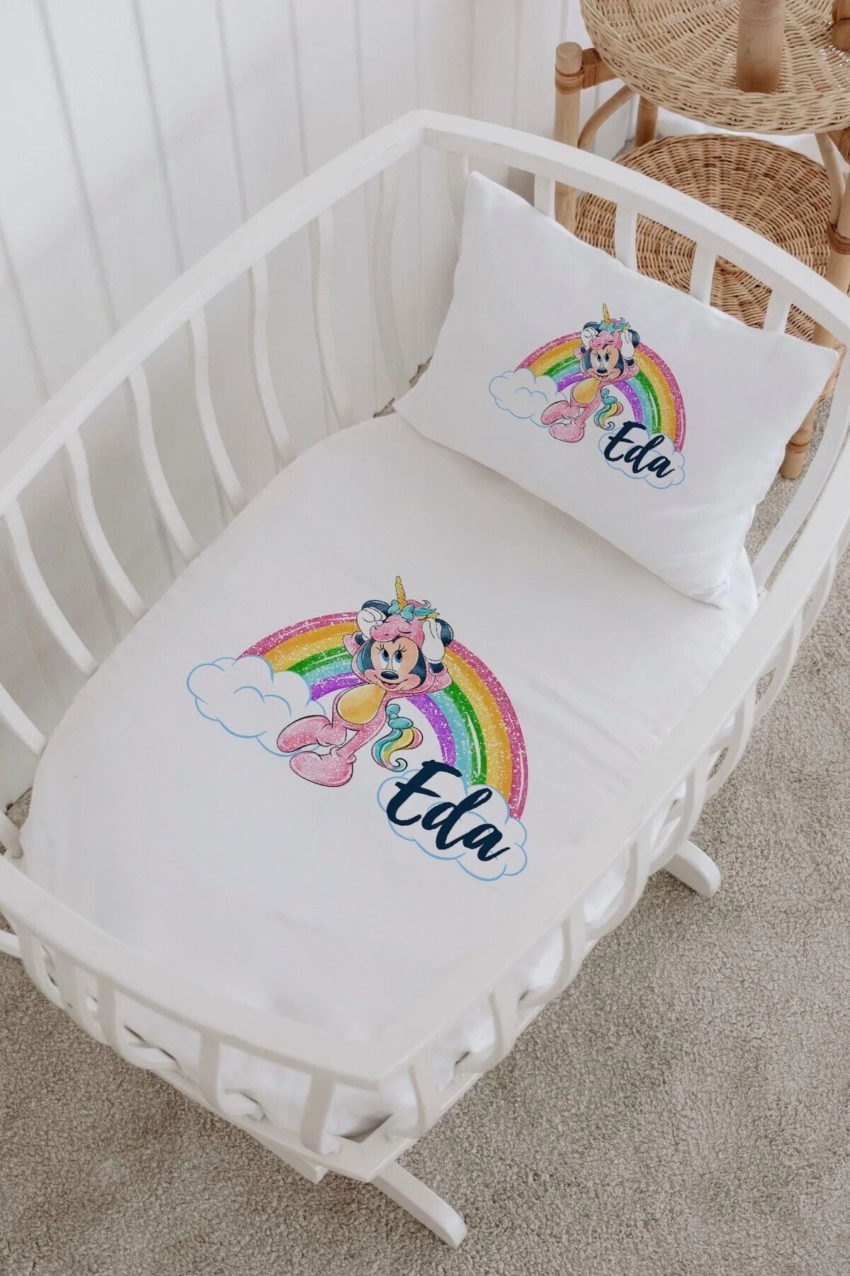 İsme Özel %100 Pamuk Park Yatak Çarşaf Seti  Gökkuşağı Minnie