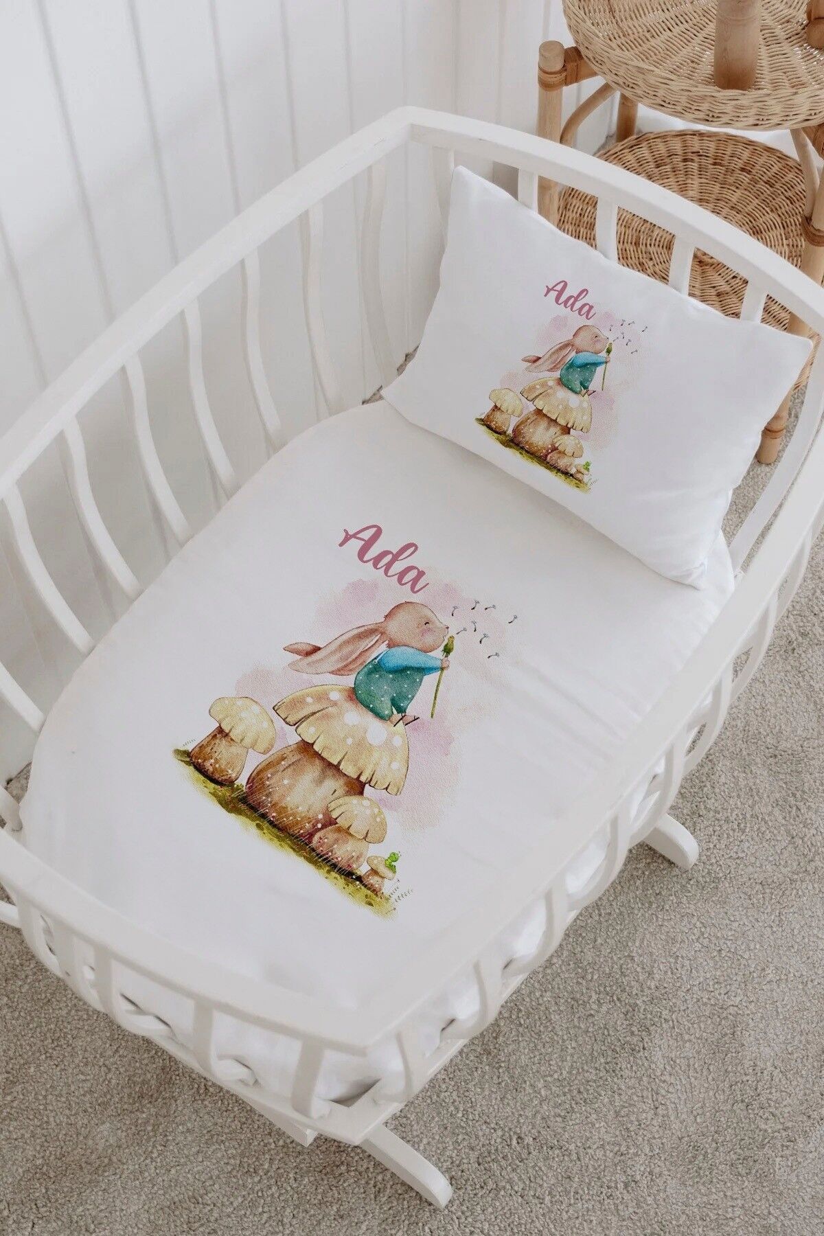 İsme Özel %100 Pamuk Park Yatak Çarşaf Seti Mantar Üstünde Tavşan