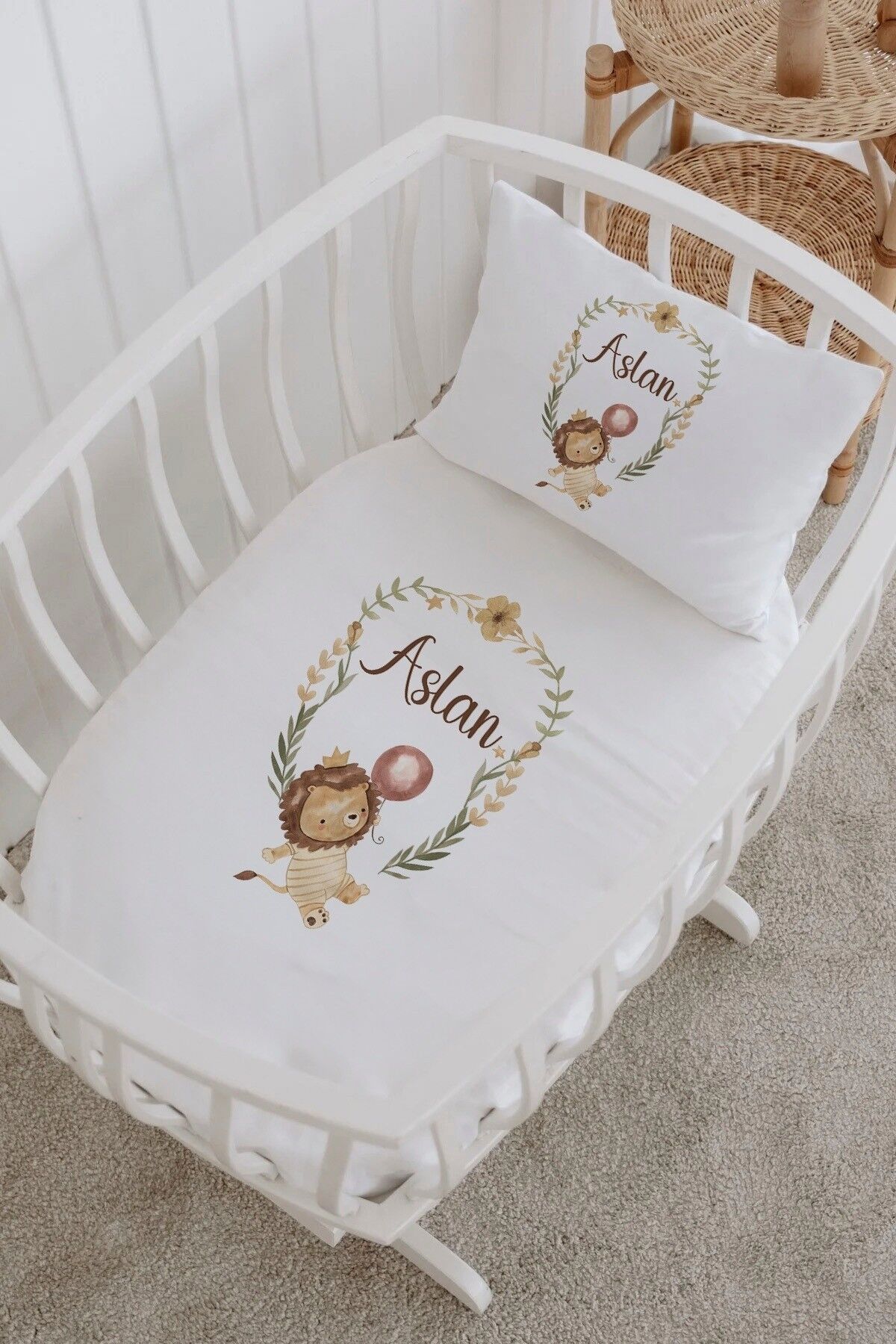 İsme Özel %100 Pamuk Park Yatak Çarşaf Seti  Aslan Çelenk