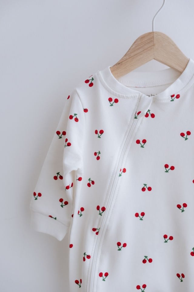 %100 Pamuk Uzun Kollu Fermuarlı Bebek Tulum Kiraz Desenli