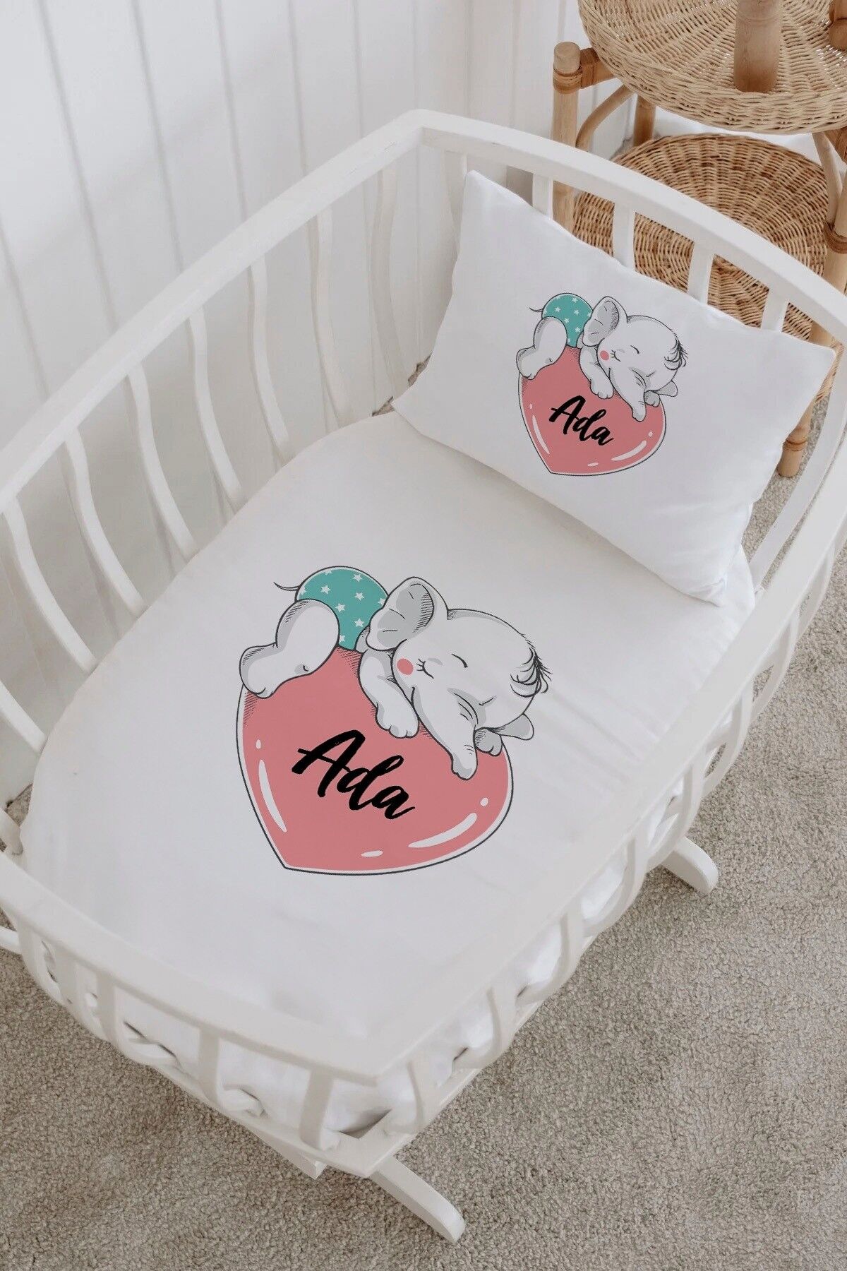 İsme Özel %100 Pamuk Park Yatak Çarşaf Seti  Kalpli Fil