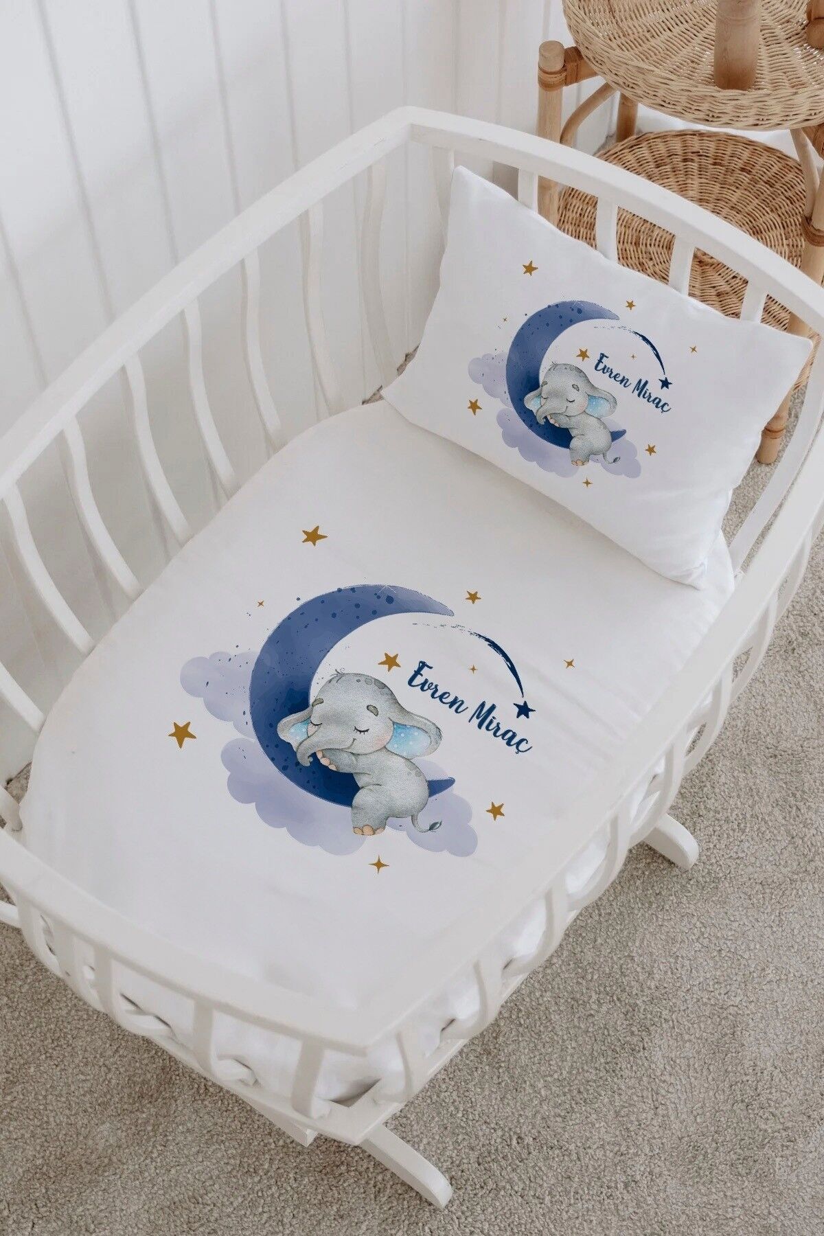 İsme Özel %100 Pamuk Park Yatak Çarşaf Seti  Mavi Aydaki Fil