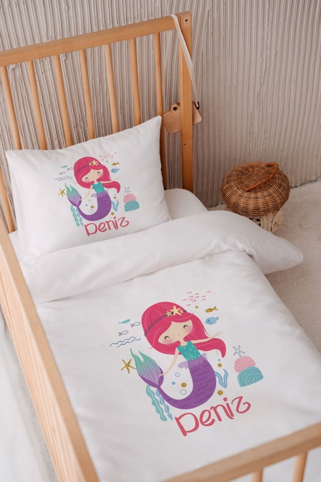 %100 Pamuk Saten İsme Özel 100x150 Bebek Yatak Nevresim Seti Denizkızı