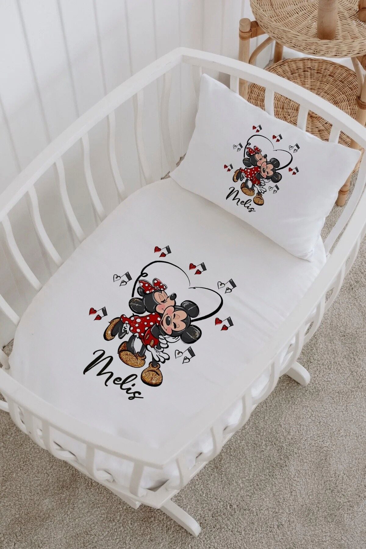 İsme Özel %100 Pamuk Park Yatak Çarşaf Seti  Minnie Dans