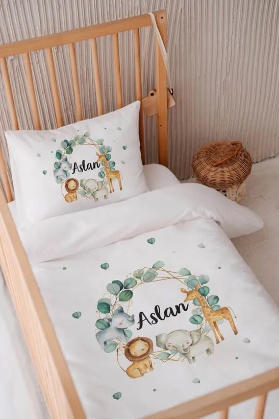 %100 Pamuk Saten İsme Özel 100x150 Bebek Yatak Nevresim Seti Safari