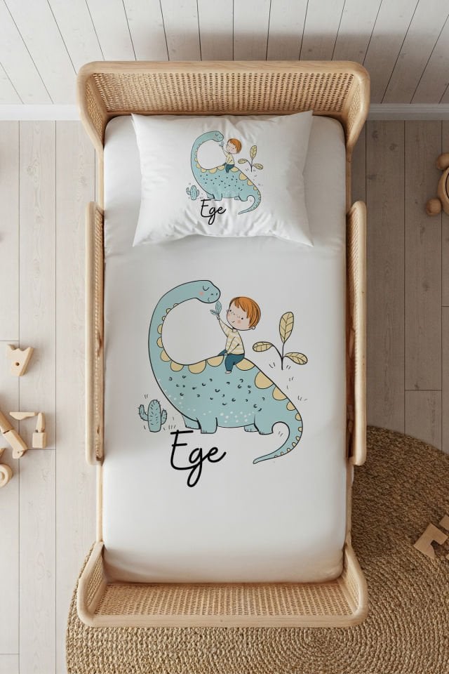 %100 Pamuk Saten İsme Özel 100x200 Tek Kişilik Lastikli Çarşaf Seti Dinozor