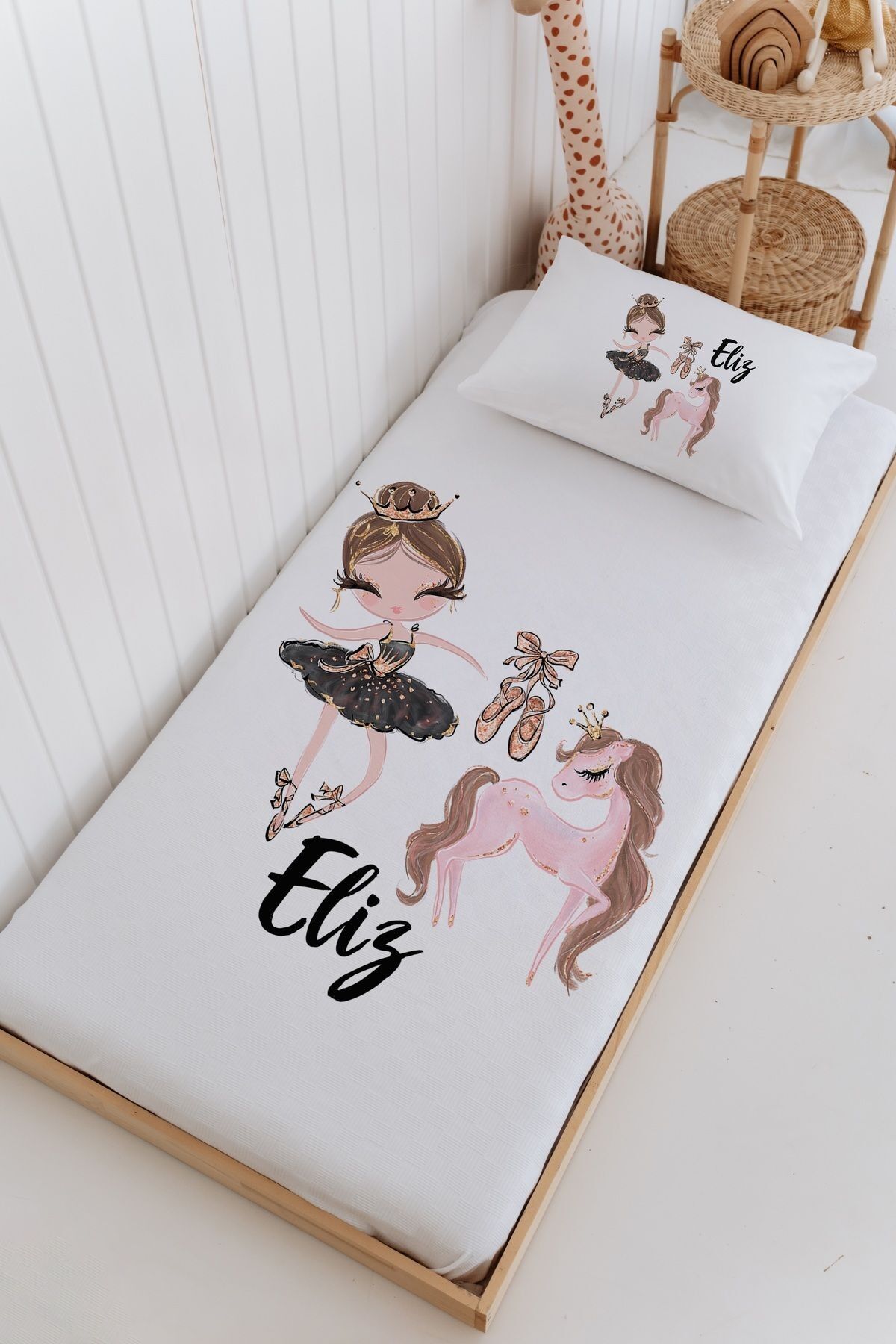 İsme Özel Bebek Ve Çocuk Tek Kişilik Pike Takımı (160 X 220cm)-Balerin