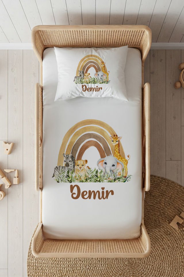 %100 Pamuk Saten İsme Özel 100x200 Tek Kişilik Lastikli Çarşaf Seti Gökkuşağı ve Hayvanlar