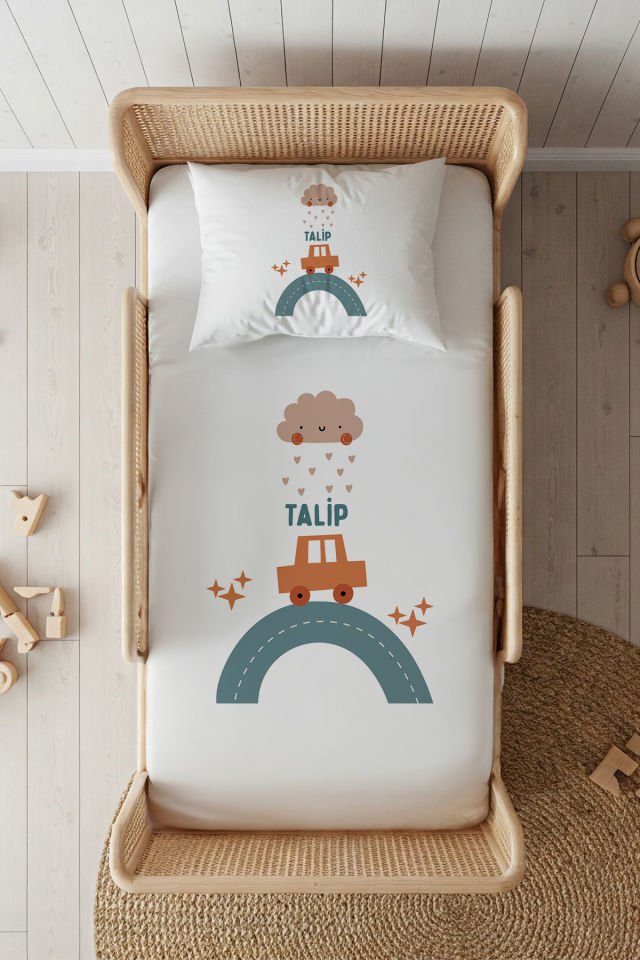 %100 Pamuk Saten İsme Özel 100x200 Tek Kişilik Lastikli Çarşaf Seti Araba ve Bulut