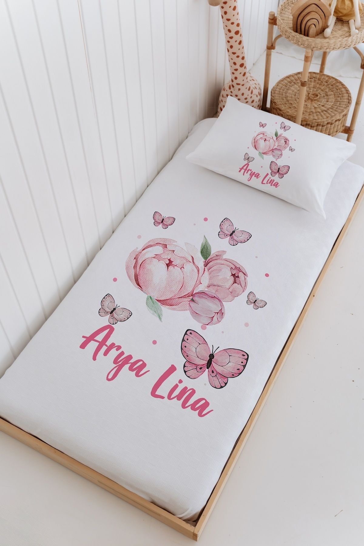 İsme Özel Bebek Ve Çocuk Tek Kişilik Pike Takımı (160 X 220cm) -Çiçek