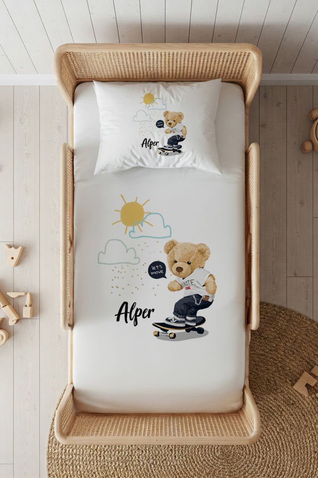 %100 Pamuk Saten İsme Özel 100x200 Tek Kişilik Lastikli Çarşaf Seti Kaykaycı Ayıcık