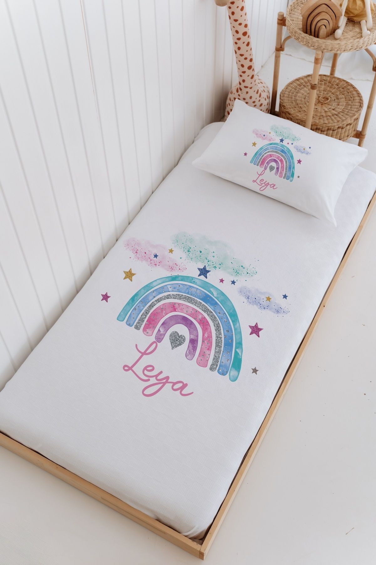 İsme Özel Bebek Ve Çocuk Tek Kişilik Pike Takımı (160 X 220cm)-Gökkuşağı