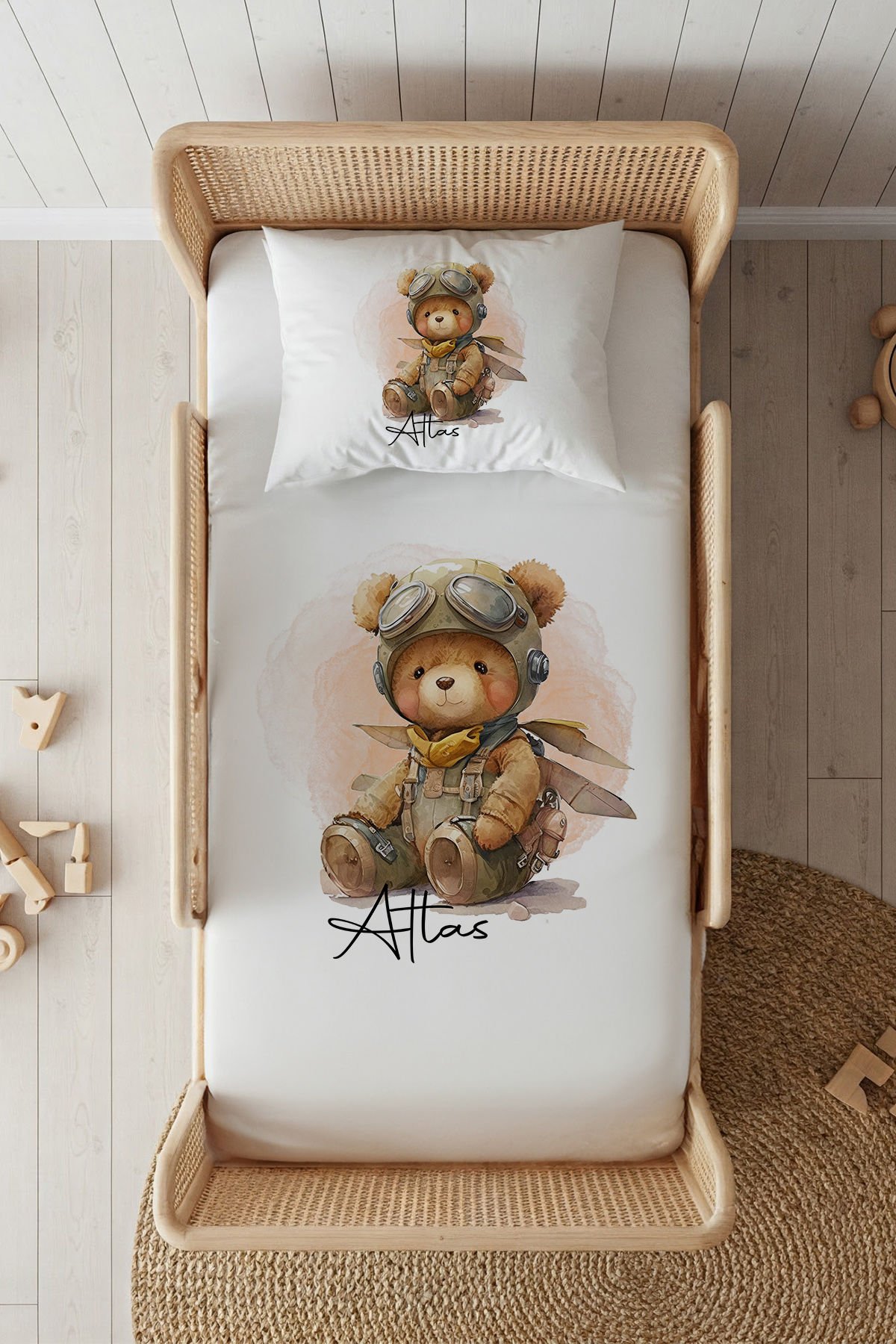 %100 Pamuk Saten İsme Özel 100x200 Tek Kişilik Lastikli Çarşaf Seti Pilot Ayıcık