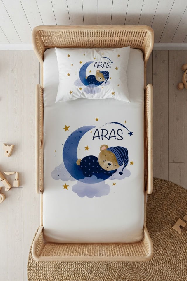 %100 Pamuk Saten İsme Özel 100x200 Tek Kişilik Lastikli Çarşaf Seti Uykucu Ayıcık