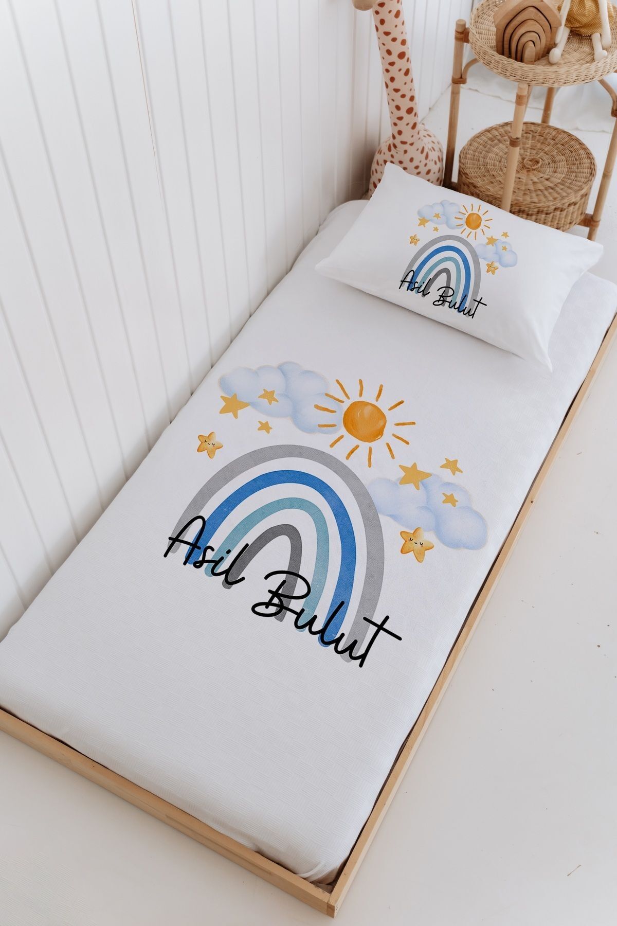 İsme Özel Bebek Ve Çocuk Tek Kişilik Pike Takımı (160 X 220cm)-Gökkuşağı