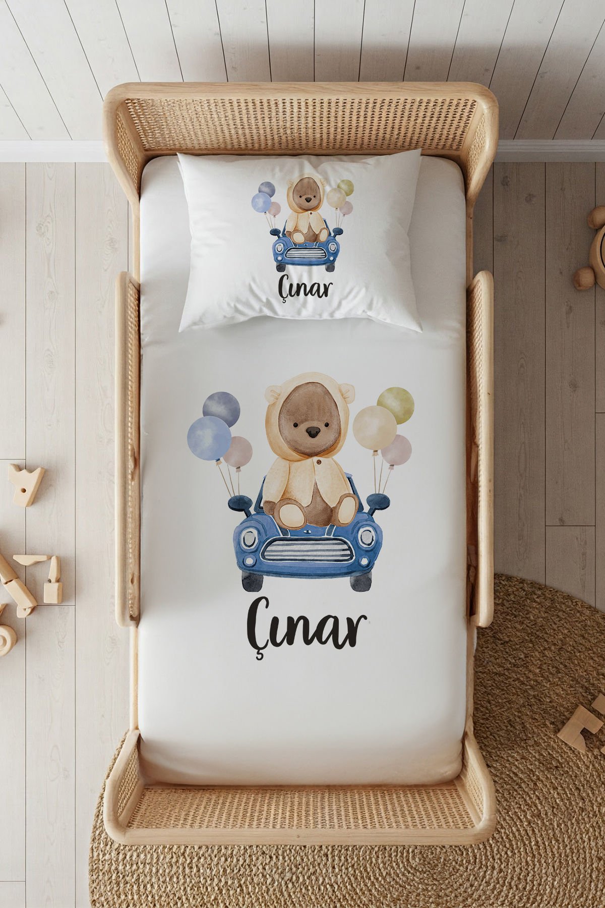 %100 Pamuk Saten İsme Özel 100x200 Tek Kişilik Lastikli Çarşaf Seti Arabalı Ayıcık