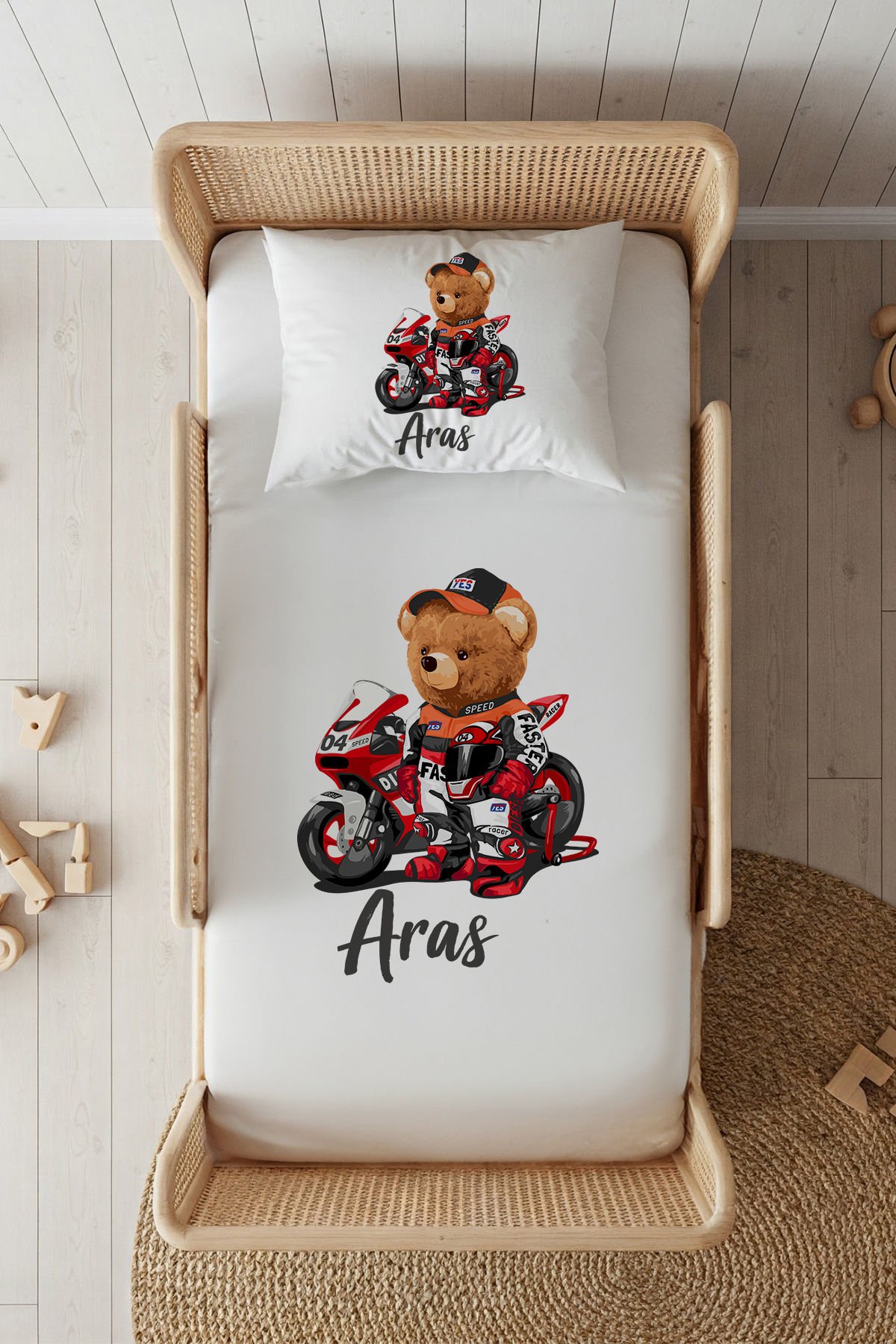 %100 Pamuk Saten İsme Özel 100x200 Tek Kişilik Lastikli Çarşaf Seti Motorlu Ayıcık