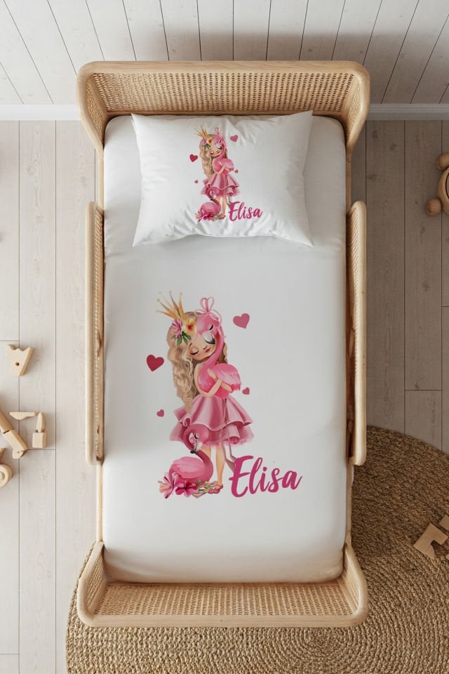 %100 Pamuk Saten İsme Özel 100x200 Tek Kişilik Lastikli Çarşaf Seti Flamingolu Kız