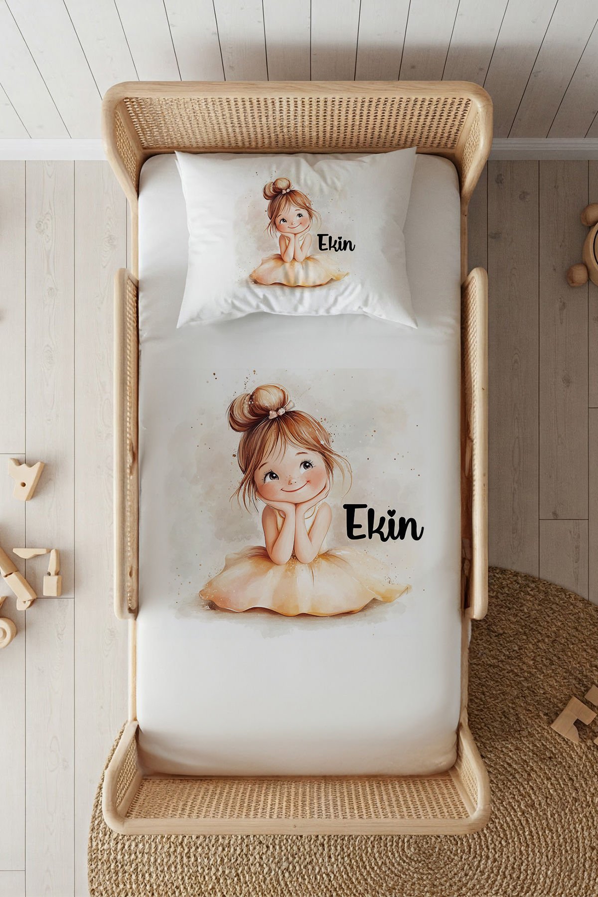 %100 Pamuk Saten İsme Özel 100x200 Tek Kişilik Lastikli Çarşaf Seti Sevimli Kız