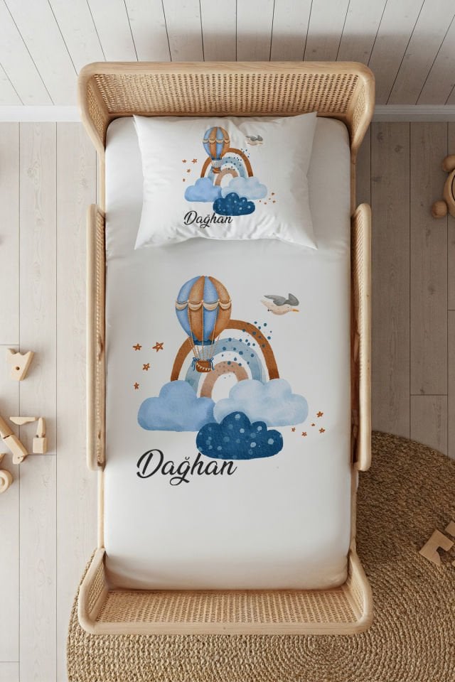%100 Pamuk Saten İsme Özel 100x200 Tek Kişilik Lastikli Çarşaf Seti Mavi Balon ve Bulutlar