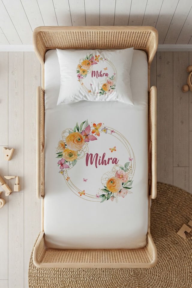%100 Pamuk Saten İsme Özel 100x200 Tek Kişilik Lastikli Çarşaf Seti Çiçek Çemberi