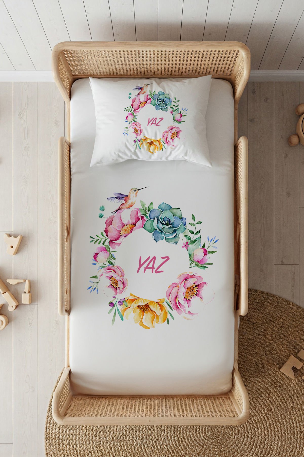 %100 Pamuk Saten İsme Özel 100x200 Tek Kişilik Lastikli Çarşaf Seti Çiçek Çemberi