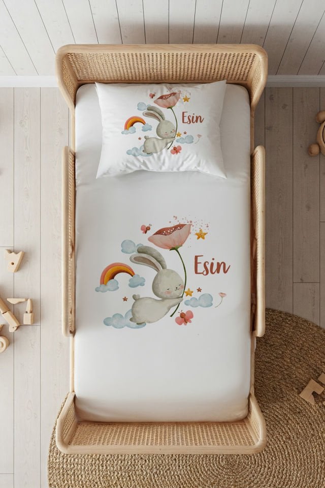 %100 Pamuk Saten İsme Özel 100x200 Tek Kişilik Lastikli Çarşaf Seti Çiçekli Tavşan