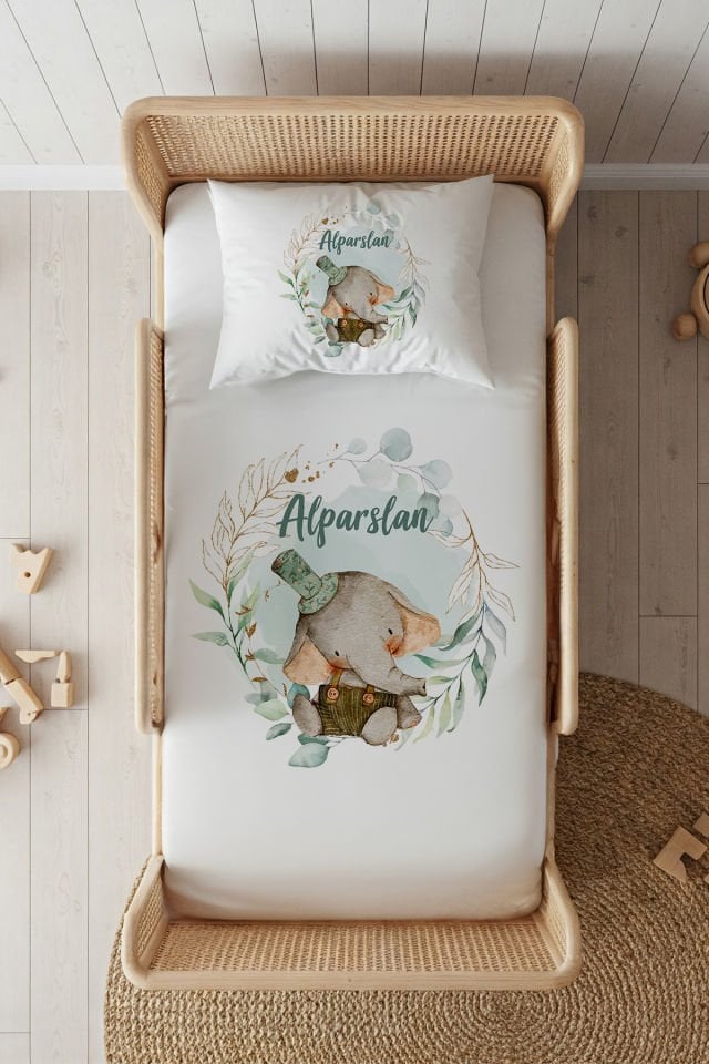 %100 Pamuk Saten İsme Özel 100x200 Tek Kişilik Lastikli Çarşaf Seti Şapkalı Fil