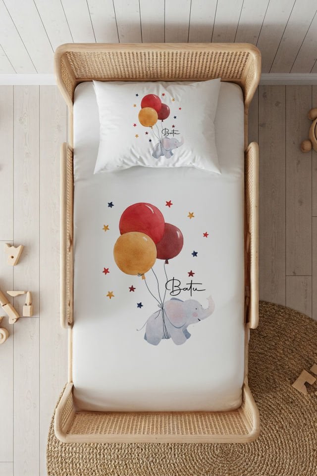 %100 Pamuk Saten İsme Özel 100x200 Tek Kişilik Lastikli Çarşaf Seti Kırmızı Balonlu Fil