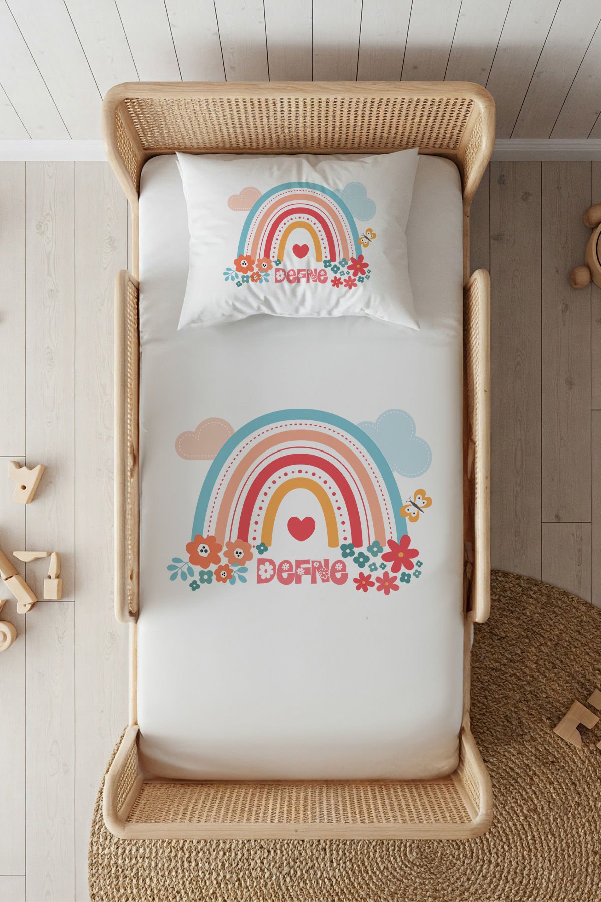 %100 Pamuk Saten İsme Özel 100x200 Tek Kişilik Lastikli Çarşaf Seti Çiçekli Gökkuşağı