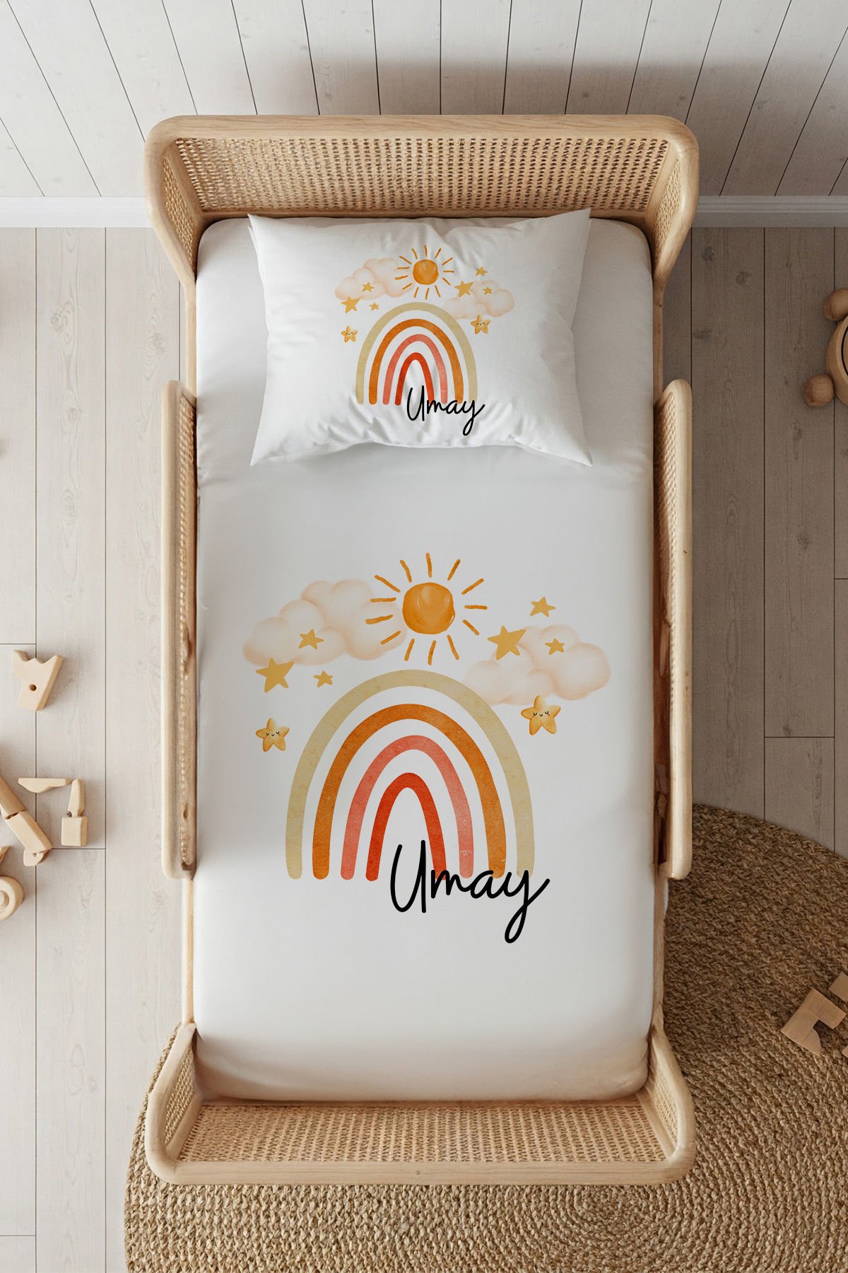%100 Pamuk Saten İsme Özel 100x200 Tek Kişilik Lastikli Çarşaf Seti Güneşli Gökkuşağı