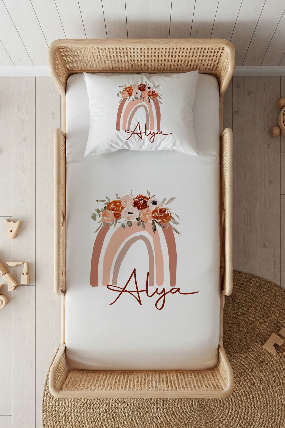 %100 Pamuk Saten İsme Özel 100x200 Tek Kişilik Lastikli Çarşaf Seti Çiçekli Gökkuşağı