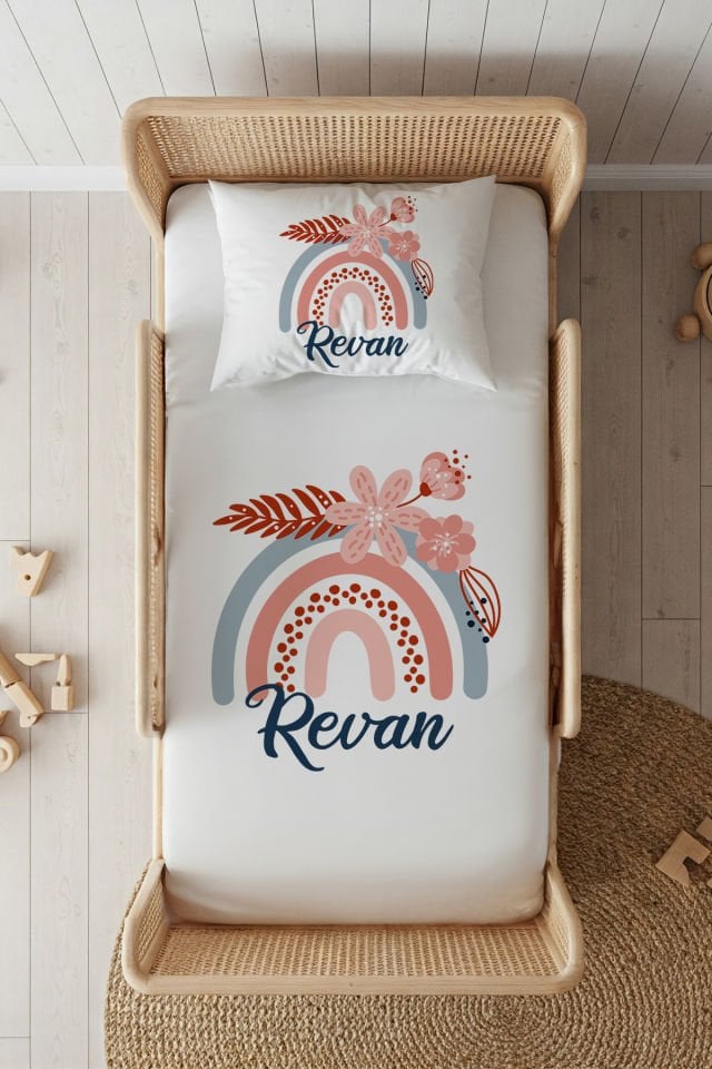 %100 Pamuk Saten İsme Özel 100x200 Tek Kişilik Lastikli Çarşaf Seti Çiçekli Gökkuşağı