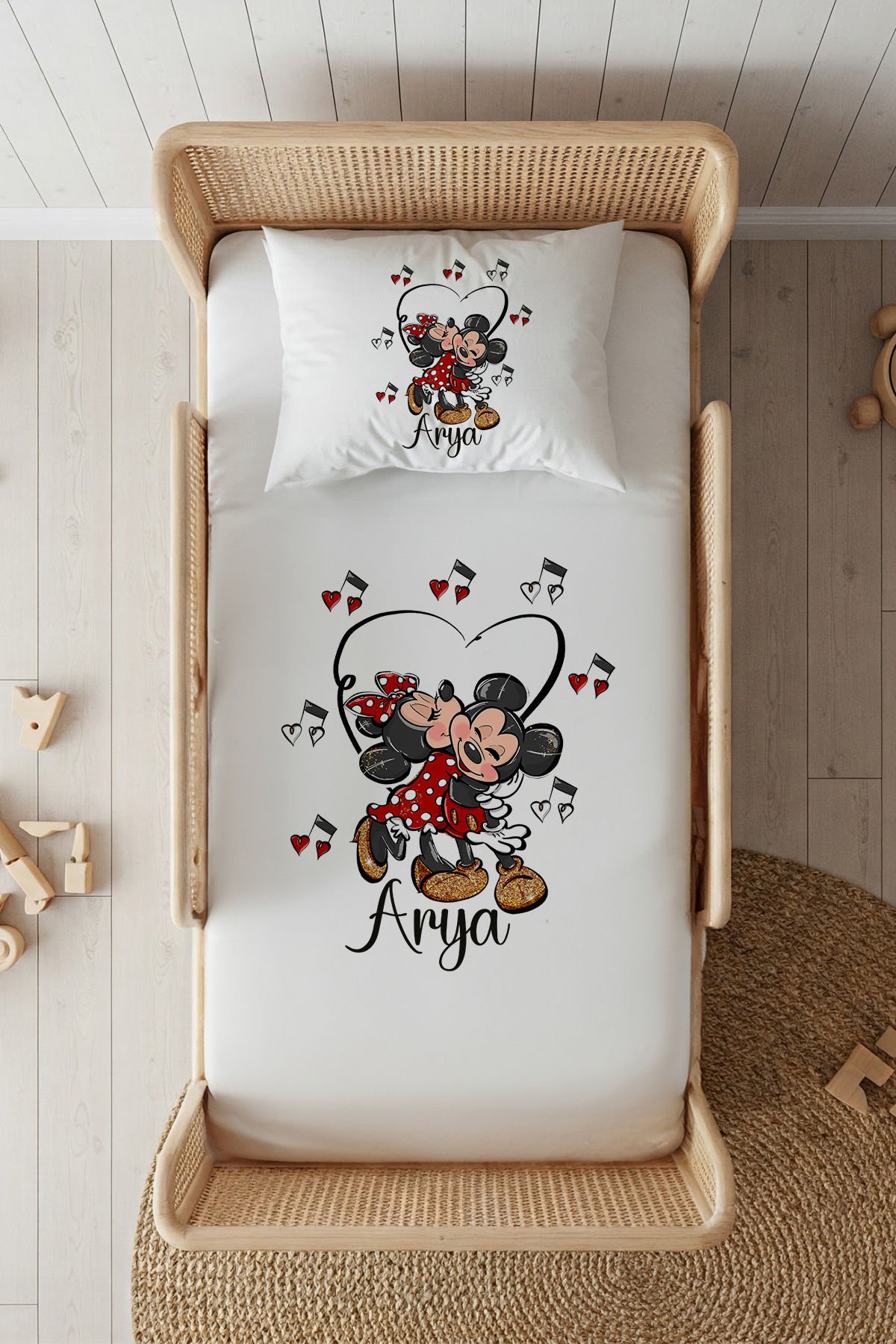 %100 Pamuk Saten İsme Özel 100x200 Tek Kişilik Lastikli Çarşaf Seti Mickey & Minnie Mouse