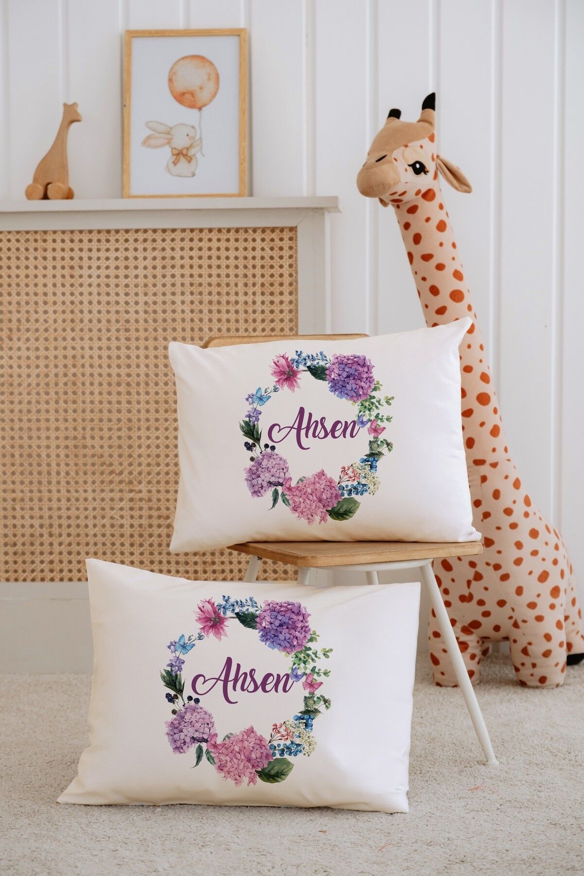 %100 Pamuk İsme Özel 2li Ekru Bebek Yastık Kılıfı 35x45 cm-Çiçek Çemberi