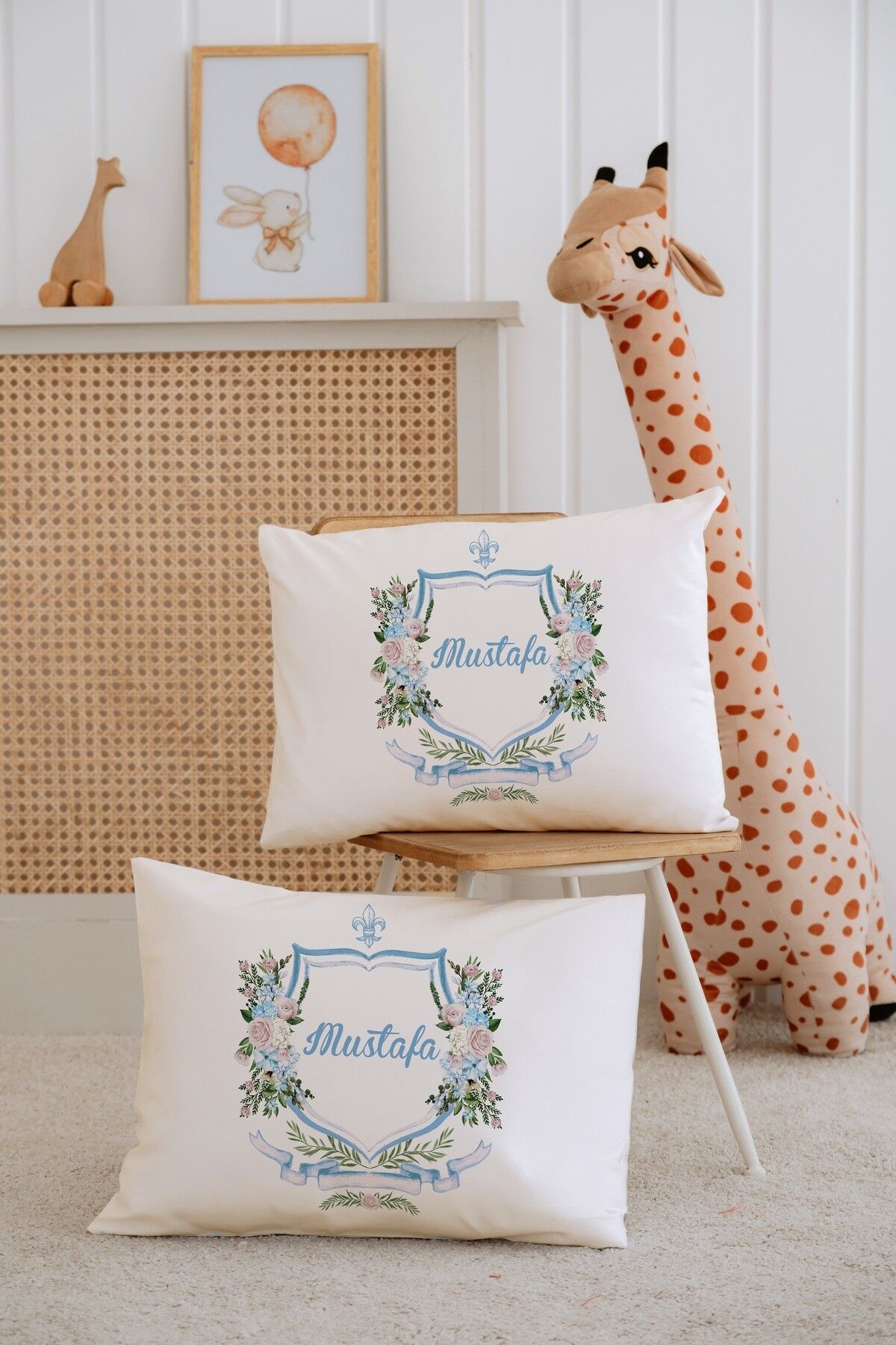 %100 Pamuk İsme Özel 2li Ekru Bebek Yastık Kılıfı 35x45 cm-Çiçek Çemberi