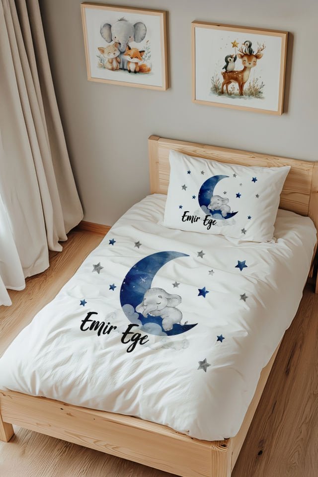 İsme Özel Tek Kişilik  Çocuk Nevresim Takımı (160x220 cm) Ayda Uyuyan Fil