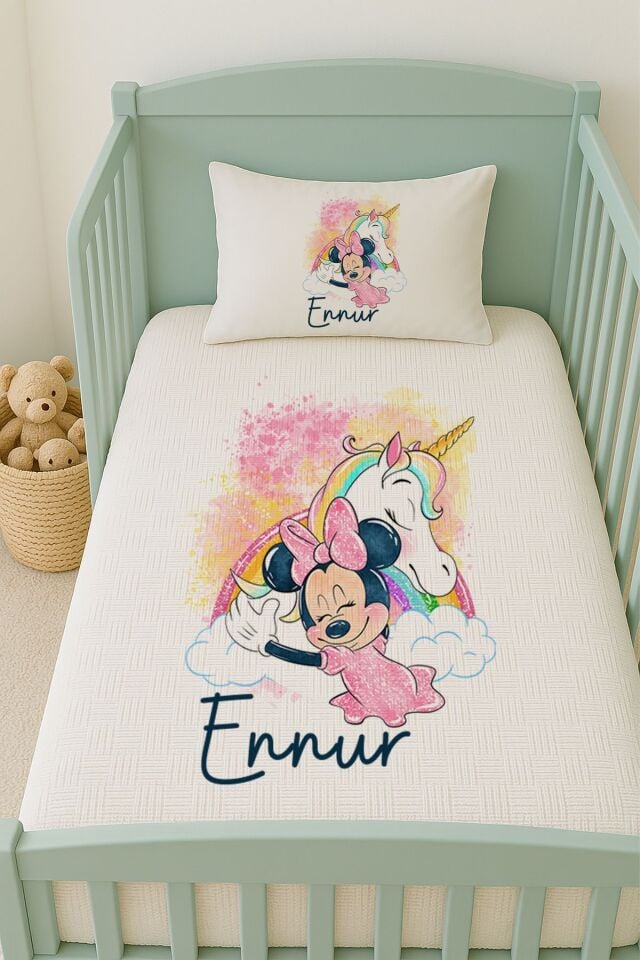 %100 Pamuk İsme Özel İsimli 100x150 cm Pike Seti Unicorna Sarılan Minnie