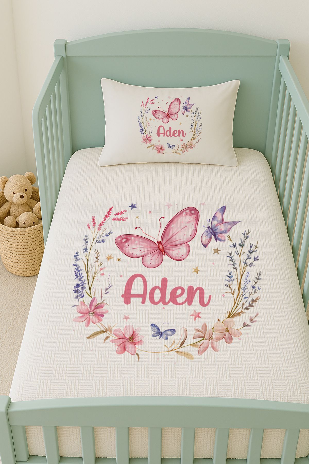 İsme Özel (100x150cm) Pike Seti Pembe Kelebekler ve Çiçek