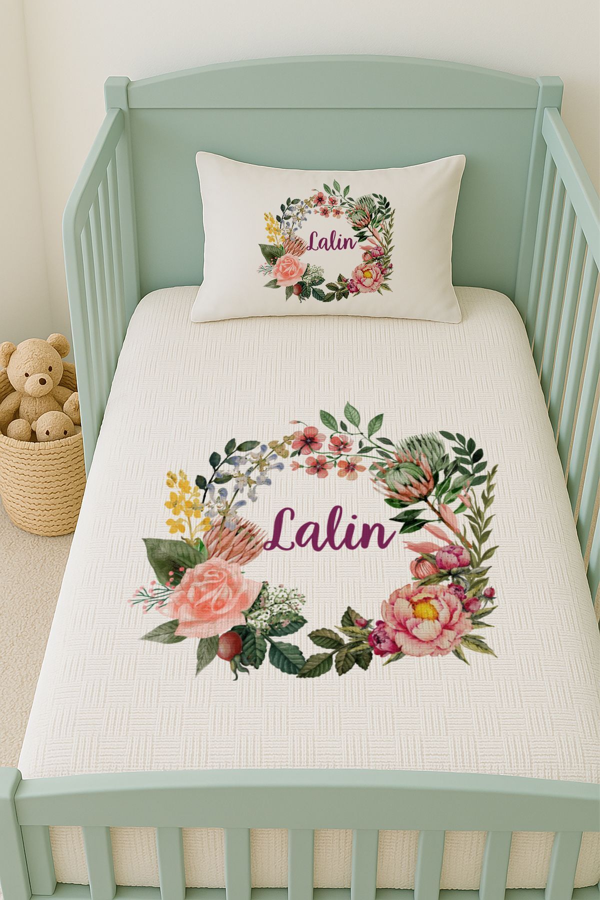 İsme Özel (100x150cm) Pike Seti Güllü Kelebek Çemberi