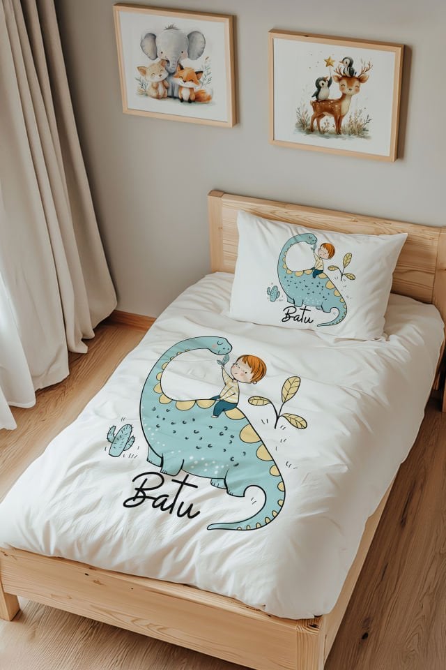 İsme Özel Tek Kişilik %100 Pamuk Çocuk Nevresim Takımı (160x220 cm) Dinozor ve Çocuk