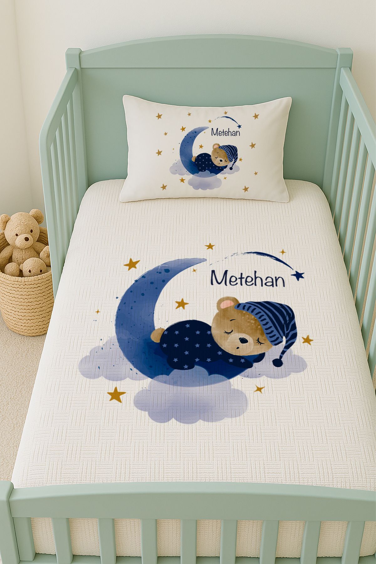 İsme Özel (100x150cm) Pike Seti Ayda Uyuyan Pijamalı Ayıcık
